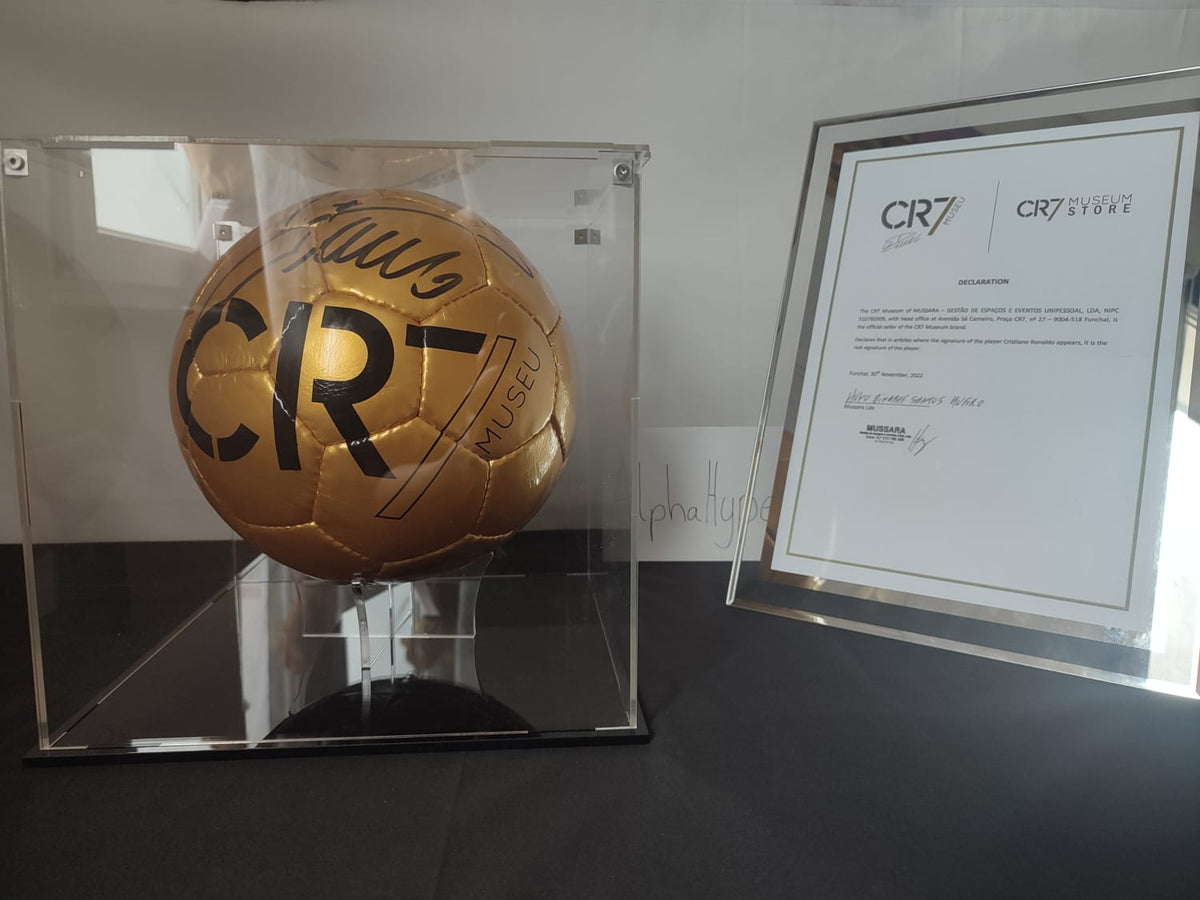 Cristiano Ronaldo Limitierter Fußball mit Autogramm & Urkunde